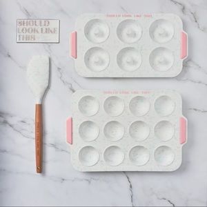 45 - 🆕 Dana Hasson Should Look Like This Bakeware Kit BNIB